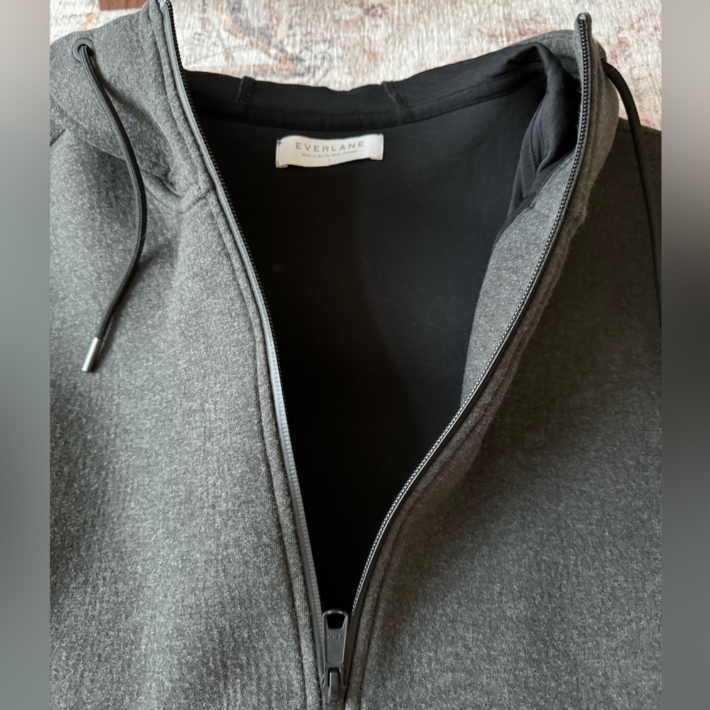 Everlane Street Zip Up Charcoal Grey - Picture 4 of 11